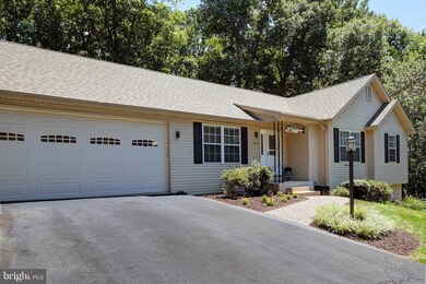 10915 Two Sisters Ln, Dunkirk, MD 20754 - photo 3