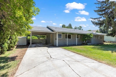 1020 Elm St, Prosser, WA 99350 - photo 2