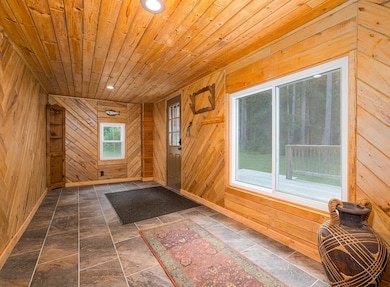 47 Hereford Ln, Westfield, PA 16950 - photo 4