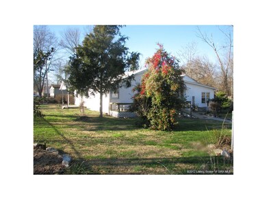 2024 Jaycee Dr, New Albany, IN 47150 - photo 2