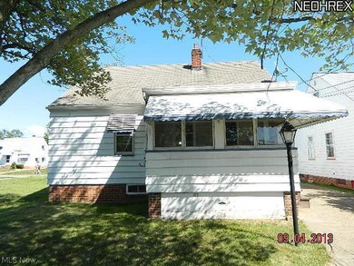 5154 Arch St, Maple Heights, OH 44137 - photo 3