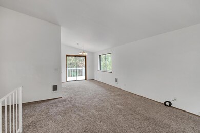 2926 NE Bluebell Ct-0001