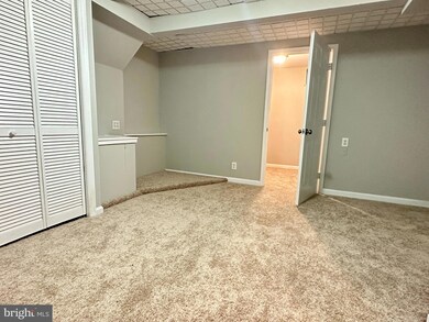 949 N Angel Valley Ct, Edgewood, MD 21040 - photo 6