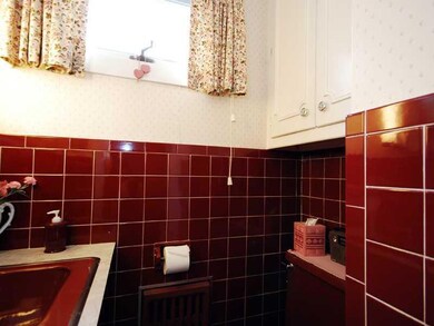 51 Hillis St, Portland, ME 04103 - photo 5