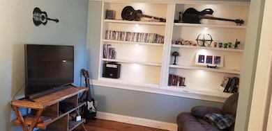 701 38th St, West Palm Beach, FL 33407 - photo 6