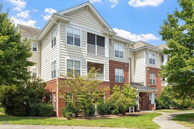 1411 Arborgate Cir unit 158, Chapel Hill, NC 27514 - photo 2