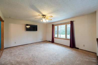 3512 NE 46th Ave, Des Moines, IA 50317 - photo 7