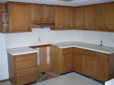 2002 Ormond Ave, Columbus, OH 43224 - photo 6