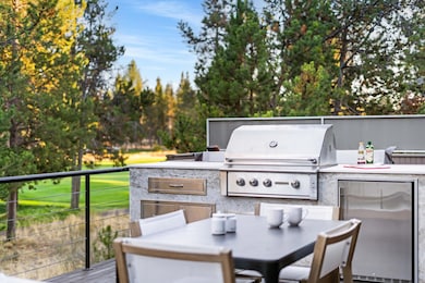 58162 Titleist Ln unit 6, Sunriver, OR 97707 - photo 4