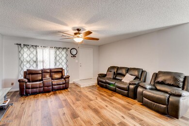 801 E Divot Dr, Tempe, AZ 85283 - photo 6