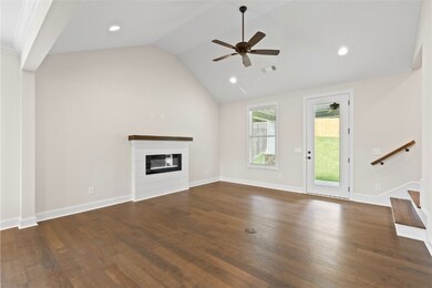 Greatroom w/electric fireplace