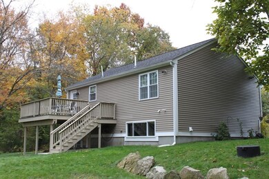 9 Mansfield Dr, Millville, MA 01529 - photo 5