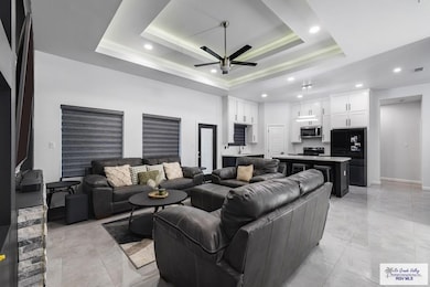 9175 Lake Charles Blvd, Los Fresnos, TX 78566 - photo 6