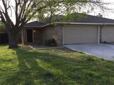 6321 Christy Ct, North Richland Hills, TX 76182 - photo 2