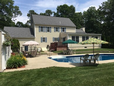 10 Gates Farm Cir, Haverhill, MA 01832 - photo 3