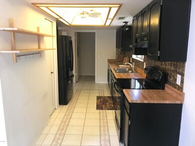 529 E Utopia Rd, Phoenix, AZ 85024 - photo 2