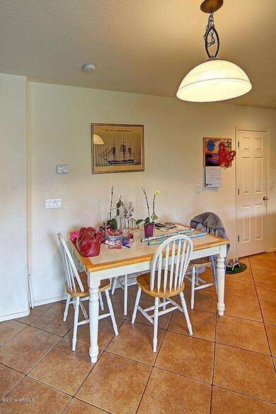 breakfastnook_700