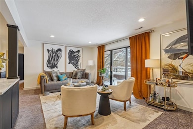 4323 Grand Ave unit 428, Des Moines, IA 50312 - photo 4