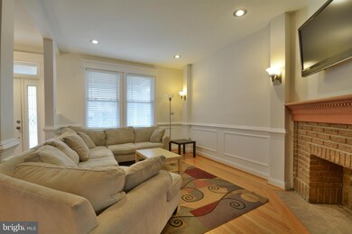 733 Otis Place NW, Washington, DC 20010 - photo 4