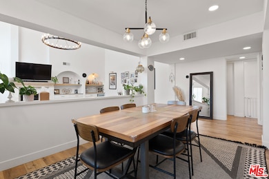 14521 Benefit St unit 307, Sherman Oaks, CA 91403 - photo 4