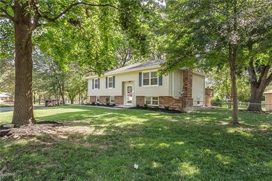 7211 Goddard St, Shawnee, KS 66203 - photo 2