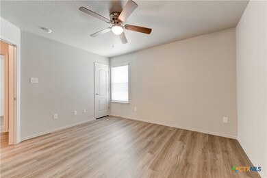 609 Lost Trail unit A, Copperas Cove, TX 76522 - photo 3