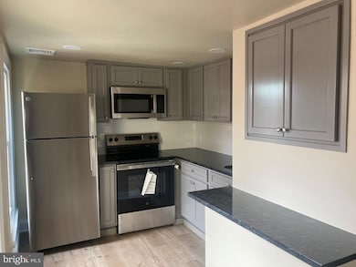 549 S Matlack St unit 2ND FLOOR, West Chester, PA 19382 - photo 3