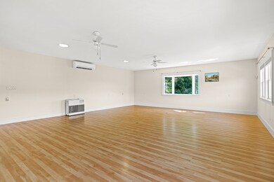 37 Atlantic Ave, Gloucester, MA 01930 - photo 4