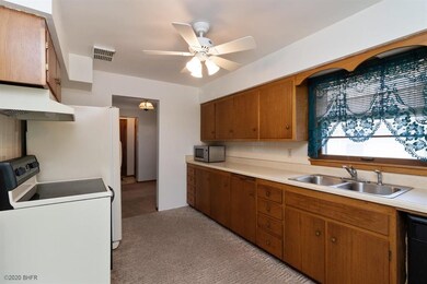 3906 Aurora Ave, Des Moines, IA 50310 - photo 7