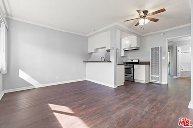 5555 Carlton Way unit 19, Los Angeles, CA 90028 - photo 2