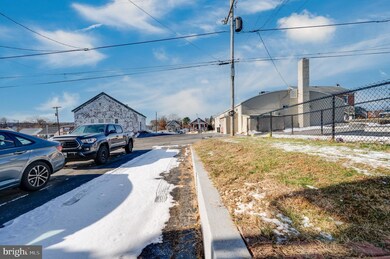 1531 Fayette Ave, Reading, PA 19607 - photo 5