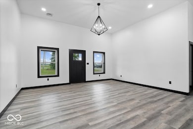 8237 County Road 100 E, Pendleton, IN 46064 - photo 5