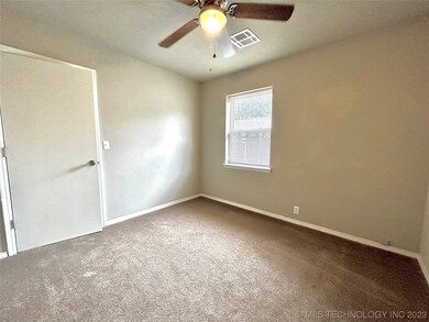 1516 S 4th St, McAlester, OK 74501 - photo 7