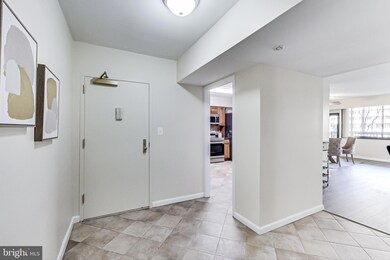 Skyline House unit 313, Baileys Crossroads, VA 22041 - photo 7