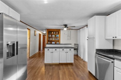 120 Mockingbird Dr, Cranston, RI 02920 - photo 5