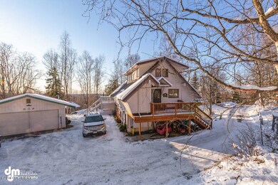 Detached garage