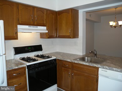 3905A Fenwick Ln unit 3905, Mount Laurel, NJ 08054 - photo 6
