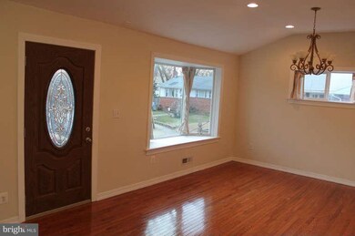 12216 Kendall Ct, Silver Spring, MD 20902 - photo 5