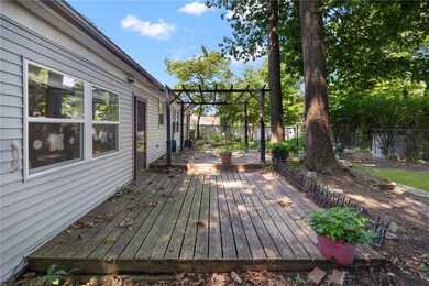 22 Stoneham Dr, Riverside, RI 02915 - photo 3