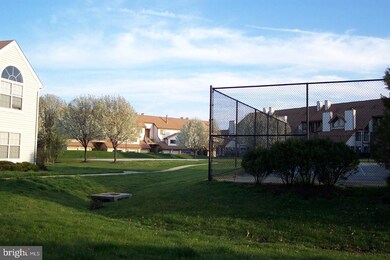 14126 Bowsprit Ln unit 705, Laurel, MD 20707 - photo 2