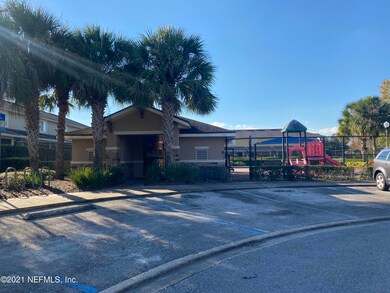 8881 Inlet Bluff Dr, Jacksonville, FL 32216 - photo 2