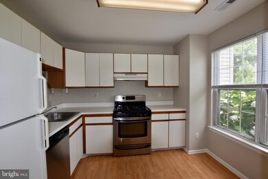 1207 Hawthorne Ct unit 1207, Sewell, NJ 08080 - photo 4