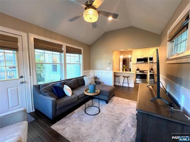 58 Cambridge Rd, Montclair, NJ 07042 - photo 5