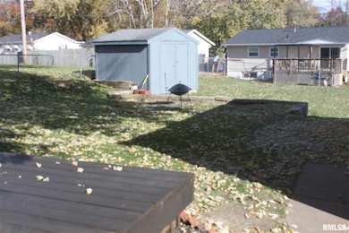 2803 Hillside Ct, Bettendorf, IA 52722 - photo 4