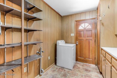 110 Phillip Ave-7