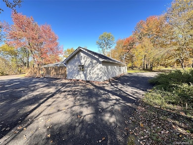 525 Plattekill Ardonia Rd, Wallkill, NY 12589 - photo 5