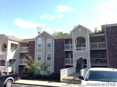 2700 Preston Woods #10 Ln, Fayetteville, NC 28304 - photo 2