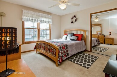 1305 Stonegate Rd, Algonquin, IL 60102 - photo 2