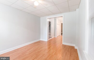 128 N Locust St, Hagerstown, MD 21740 - photo 3