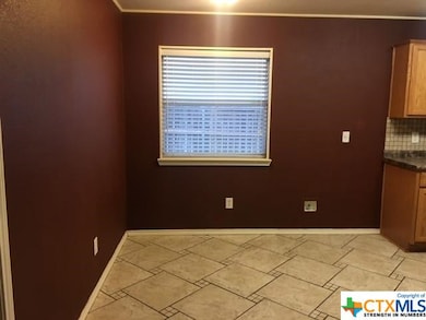 2304 Upland Bend Dr, Temple, TX 76502 - photo 6